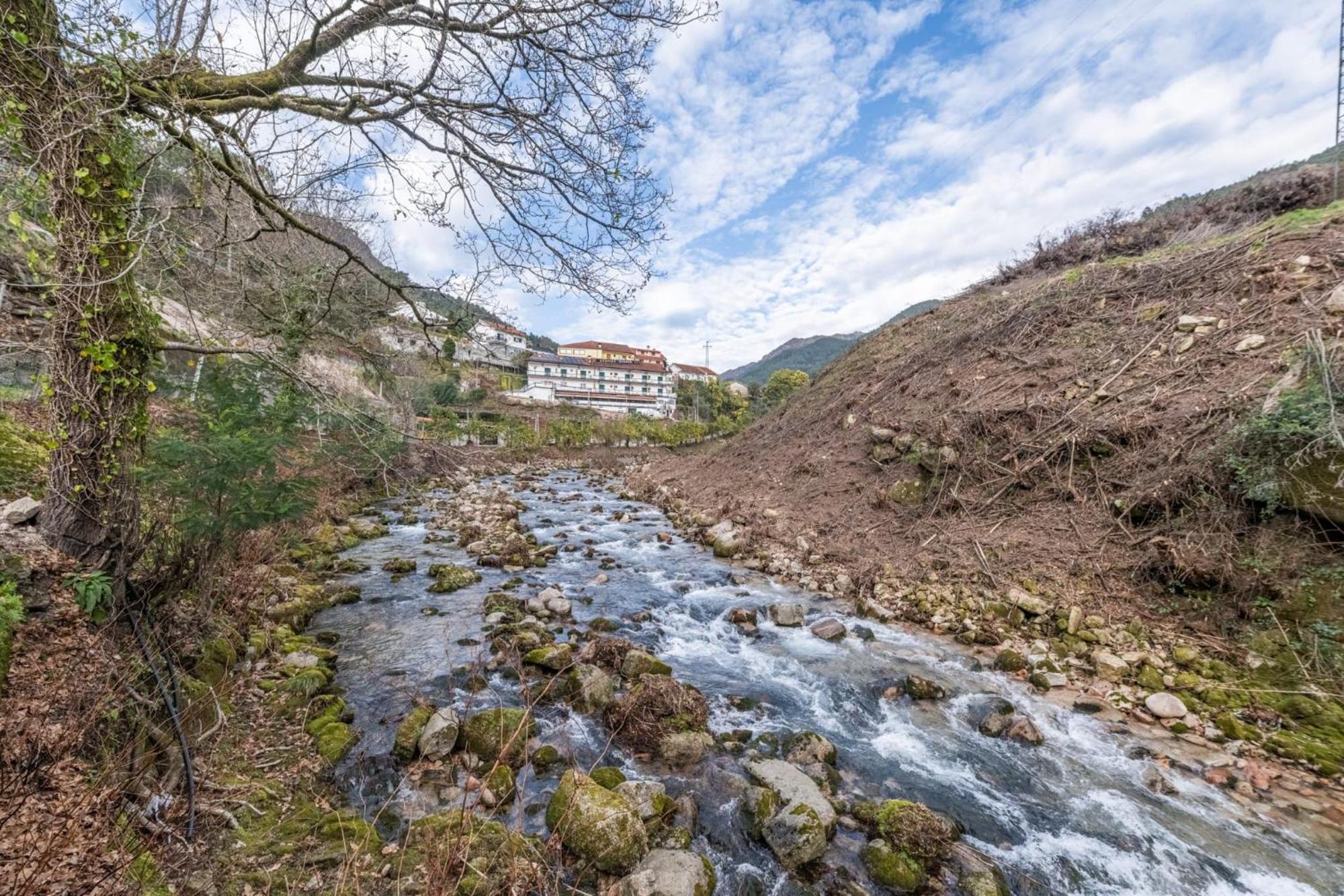 O Pimpao Hotel Geres Eksteriør billede