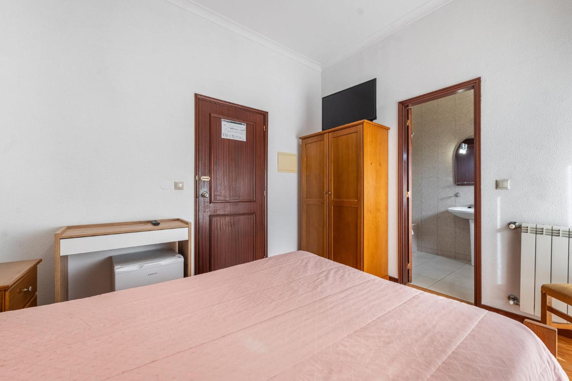 O Pimpao Hotel Geres Eksteriør billede