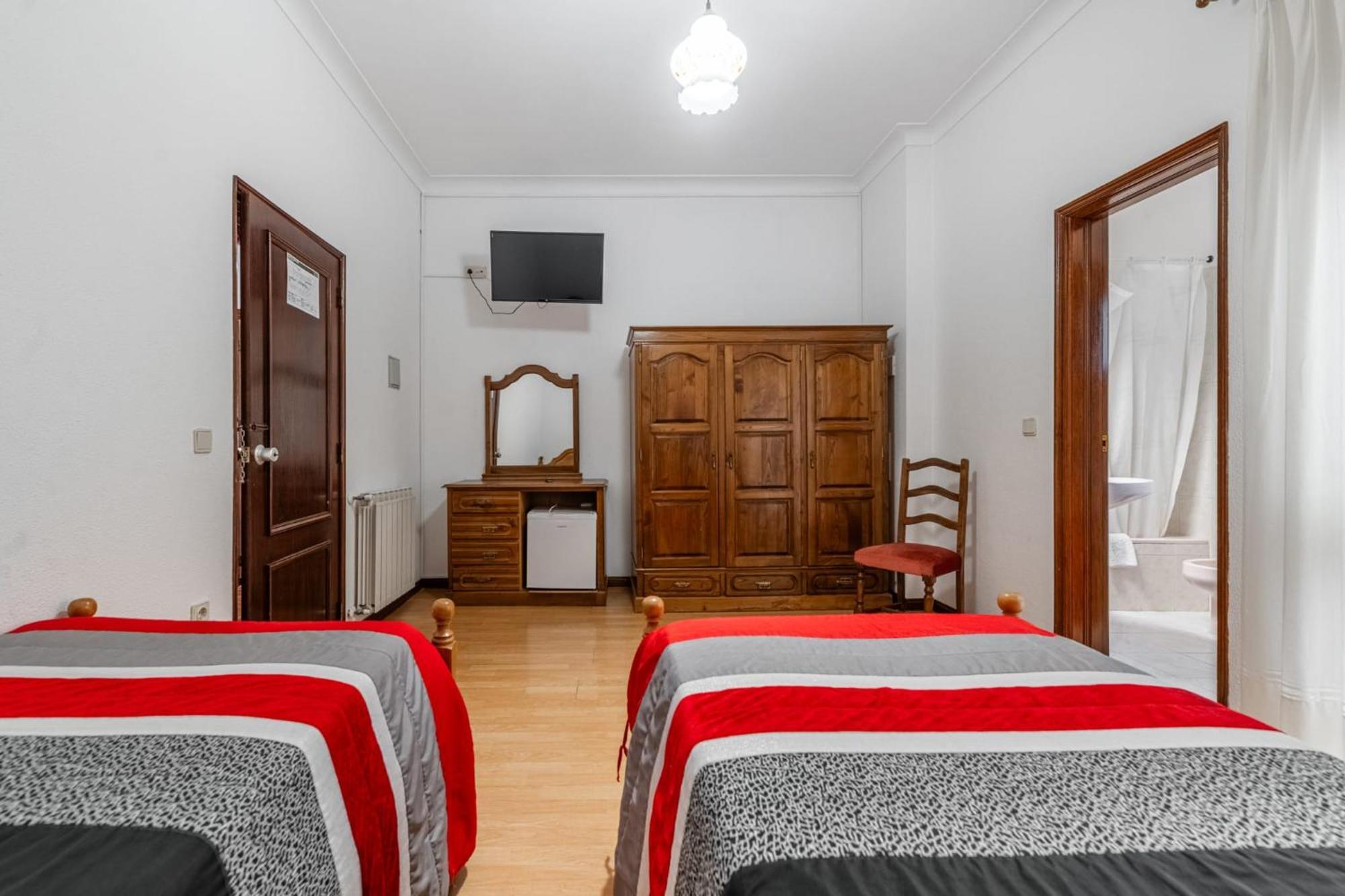 O Pimpao Hotel Geres Eksteriør billede